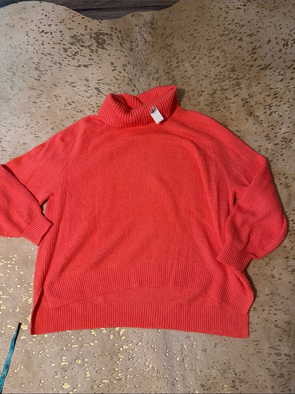 Old Navy NWT Turtleneck Knit Sweater in Coral/Salmon